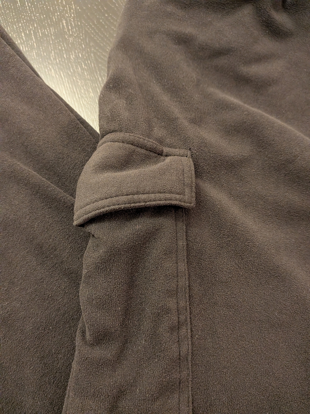 Women's Black Fleece Joggers with Elastic Cuffs - Unbranded - Picture 4 of 10